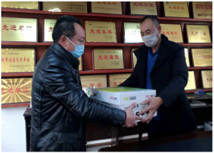 同舟共濟，共克時艱                 —川中養護項目部西平互通專項工程施工處向西平鎮捐贈防疫物資