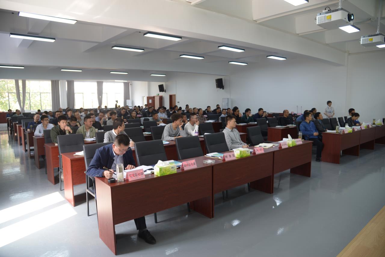 充電學(xué)習(xí)！沿江高速項(xiàng)目開(kāi)展2021年公路工程橋隧安全生產(chǎn)工作專題培訓(xùn)