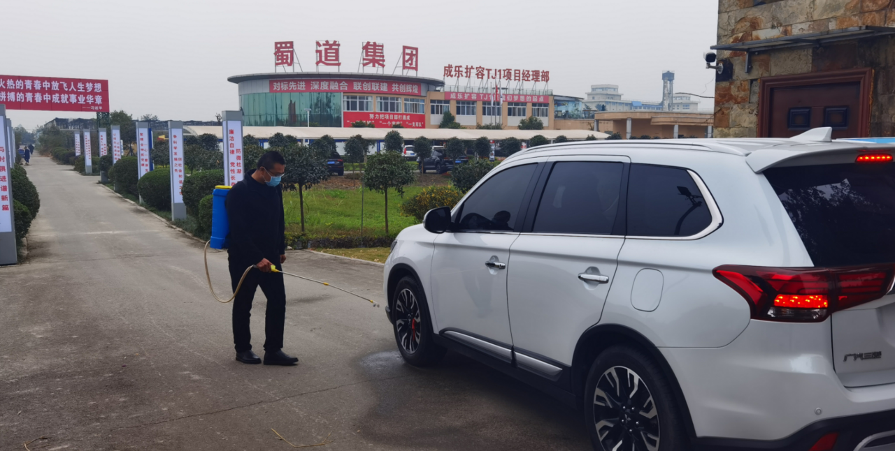 黨員主動出列 服務(wù)防疫一線